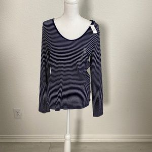 Gap long sleeve shirt. Blue and white